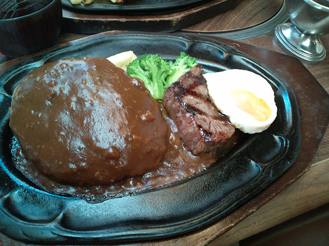 110814F1000020.jpg